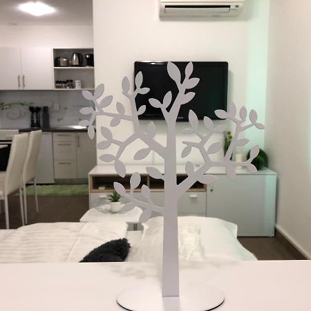 卢布尔雅那Modern Center Studio Under The Castle II Free Parking公寓 外观 照片