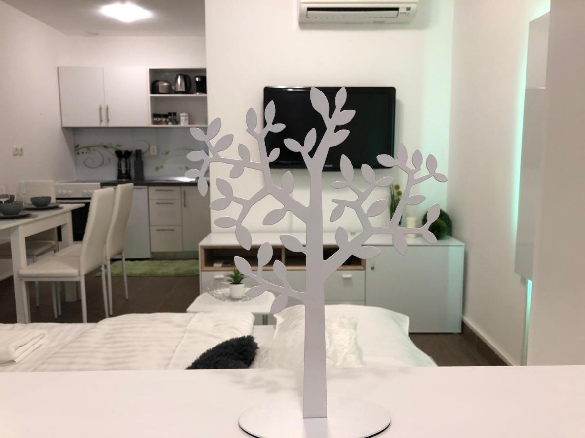 卢布尔雅那Modern Center Studio Under The Castle II Free Parking公寓 外观 照片